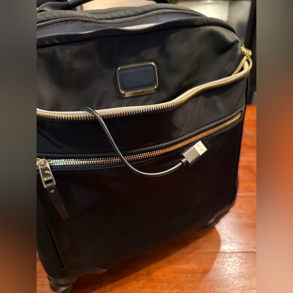 Tumi Oxford compact carry-on - Picture 17 of 17
